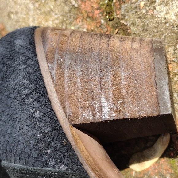 🦋🏵️🦋Free People Suede Booties - Picture 9 of 12